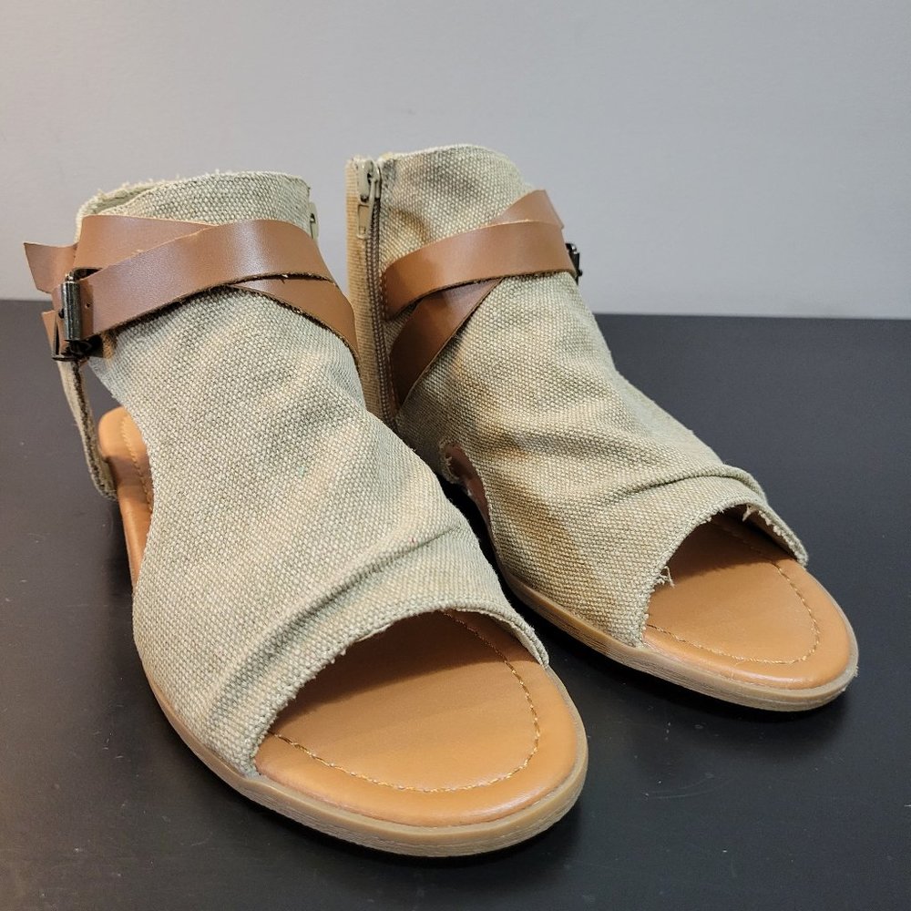 BESSIE Sandal (NIB)